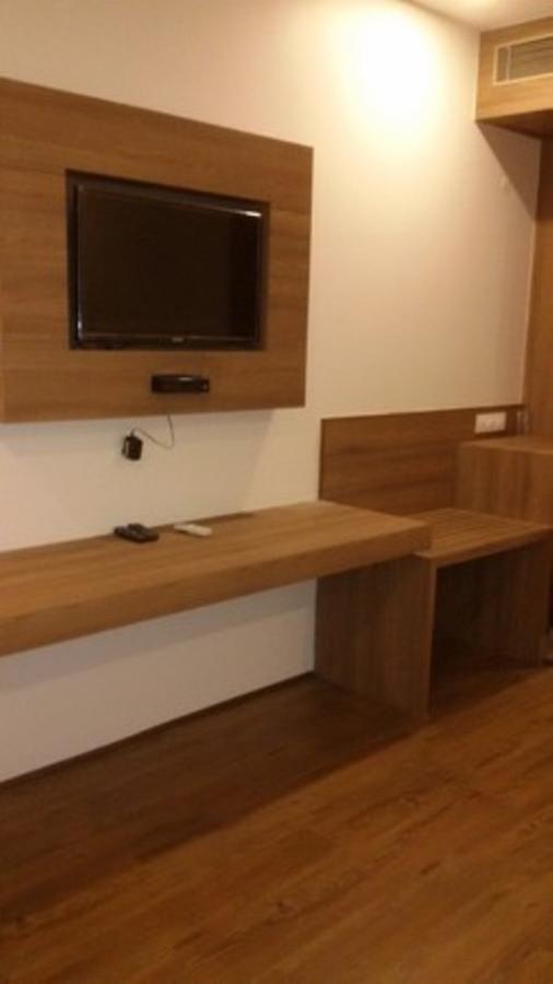 All - Fresco Hotel Kolkata Room photo