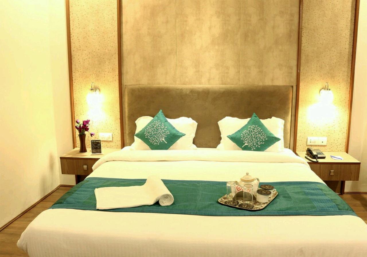 All - Fresco Hotel Kolkata Exterior photo